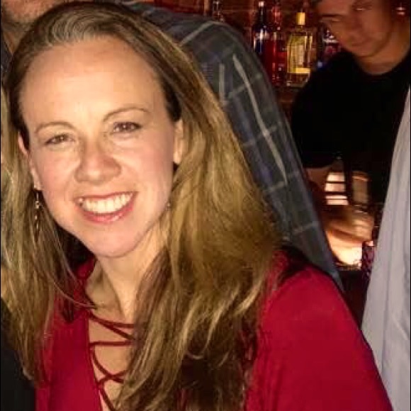 Meet your Posher, Carrie - Picture 1 of 1